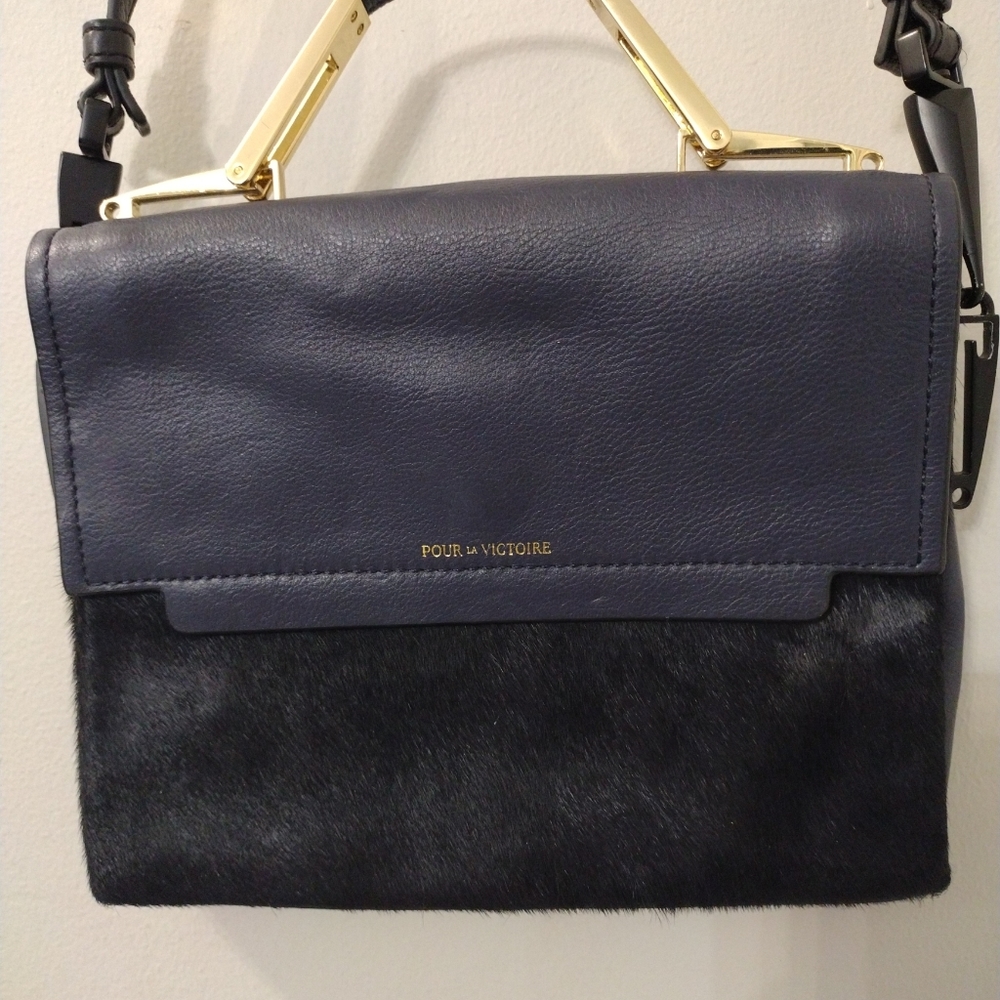 POUR LA VICTOIRE Boxy Crossbody Bag Satchel Purse Leather Navy Convertible.10
